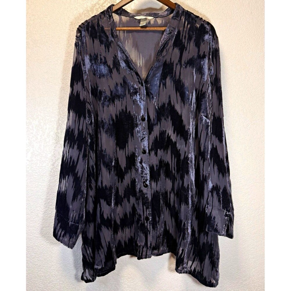 CJ Banks Women’s 5X Black Gray Velvet Burnout Tunic Blouse Button Front